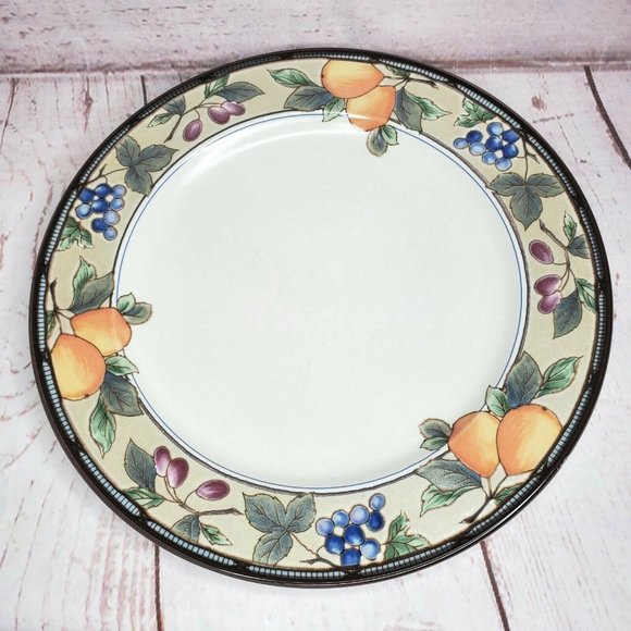 Mikasa Intaglio Garden Harvest One Dinner Plate 11"  CAC29 Mint - Picture 1 of 12